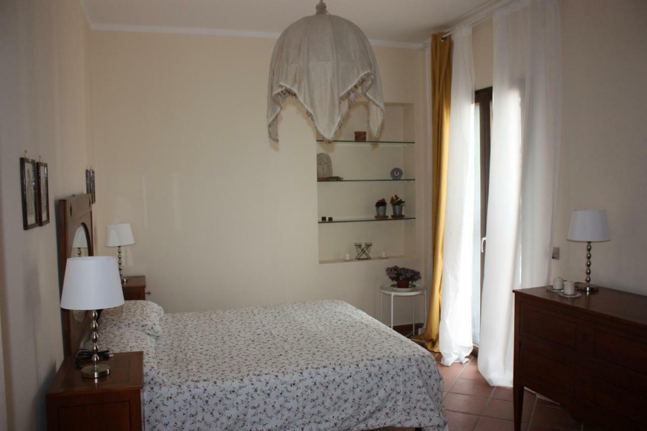 SantʼAnastasia B&B La Marchesa מראה חיצוני תמונה